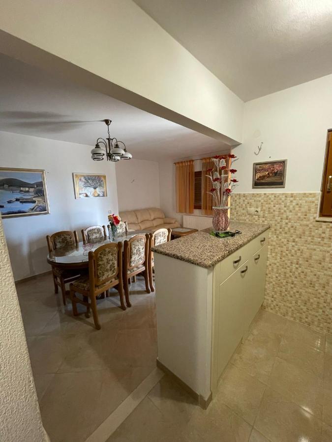 Apartman Ivan Трогир Экстерьер фото