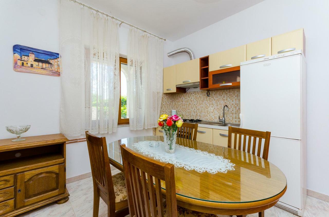 Apartman Ivan Трогир Экстерьер фото