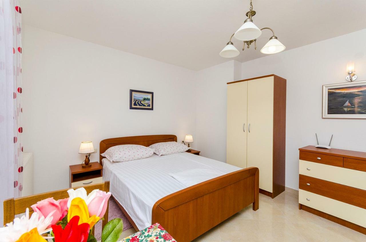 Apartman Ivan Трогир Экстерьер фото